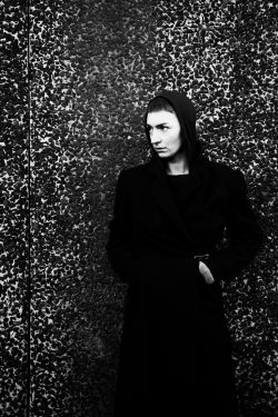 lonelady-ardwick-manchester-2014-black-and-white-credit-alex-hurst
